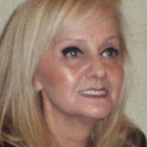 Meet your Posher, Esma